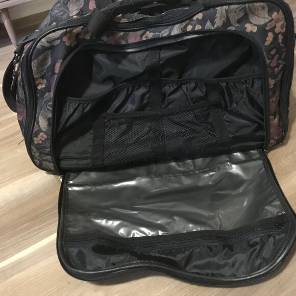 Two Piece Luggage Set For Weekend Overnight Travel - Picture 4 of 14